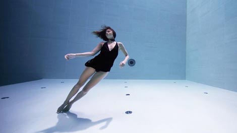 Ama, red. Julie Gautier