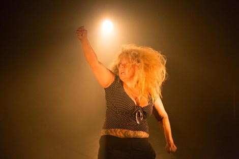 Societat Doctor Alonso, Španjolska: Anarhija (Anarchy), kor. i red. Sofia Asencio