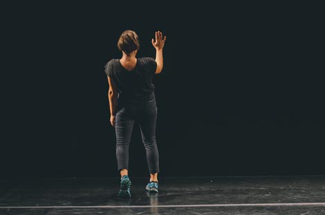 Anna, balla, autorica Anika Cetina