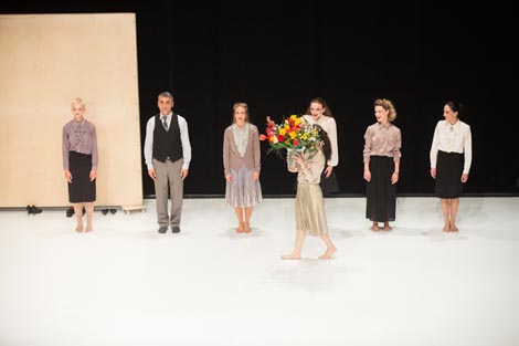 Studio za suvremeni ples, Zagreb (u suradnji s Cie Public in Private): Ansambl, autorica Jasna L. Vinovrški, foto: Tomislav Sporiš