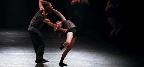 Kibbutz Contemporary Dance Company, Izrael: Asylum kor. Rami Be’er, foto: sibenikdancefestival.com