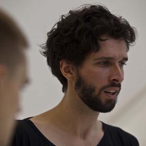  „Behind the Sun“, he repeated; „where Everything is Everything else“, idejni autor Pavle Heidler