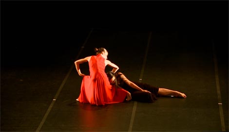 Núria Giménez Villarroya i Yuko Harada - Bjeguni, autor Staša Zurovac