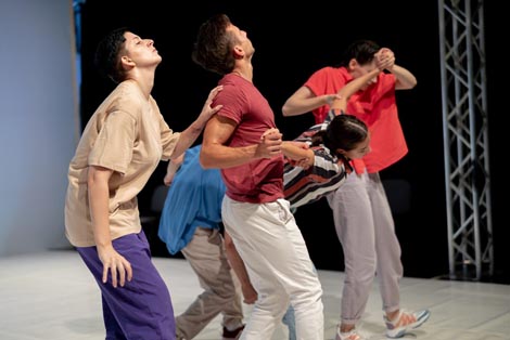 Tangay Collective, Bukurešt: Choreomaniacs, kor. Simona Deaconescu, foto: tangajdance.com