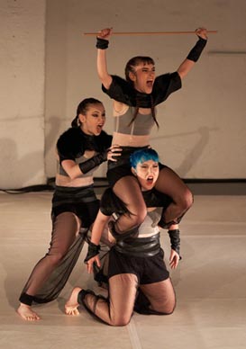 Akademija za ples, Ljubljana: Delirium, kor. Rosana Hribar, Daša Resnik, Zarja Ferlinc, Jana Bungurova, foto: Sindri Uču