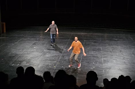 Inside Out & Upside Down, autori Tim Etchells, Seke Chimutengwende