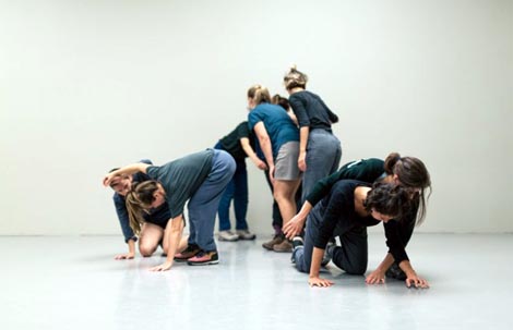 Roberta Milevoj (Nikad kraja) i Multimedijalna koliba, Zagreb: Familija, kor. Roberta Milevoj, foto: Damir Žižić