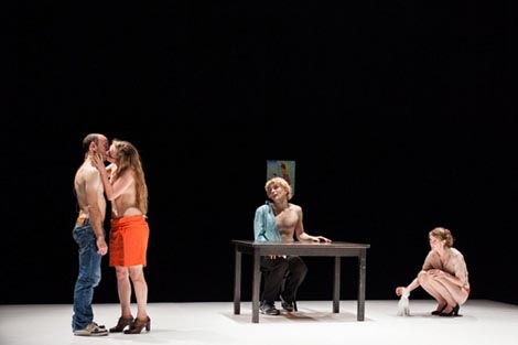 Ivo Dimchev, Fest, red. Ivo Dimchev, foto: © Maximilian Pramatarov, www.impulstanz.com