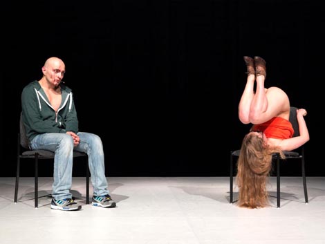 Ivo Dimchev, Fest, red. Ivo Dimchev, foto: © Maximilian Pramatarov, www.impulstanz.com