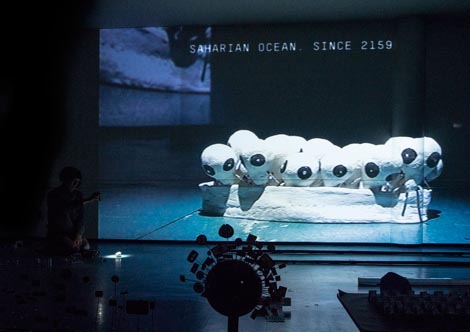 Karla Kracht i Andrés Beladiez, 2062