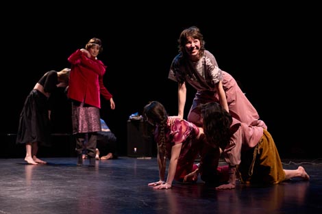 Bliski susret plesne vrste: Gorgona gori, gorka, gorda i grimizna!, foto: Sindri Uču