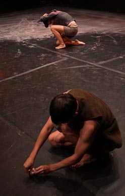 de facto, 21:21, ZPC, Zagreb: Horizont, autori Petra Hrašćanec, Saša Božić, Luka Švajda, foto: Nina Đurđević