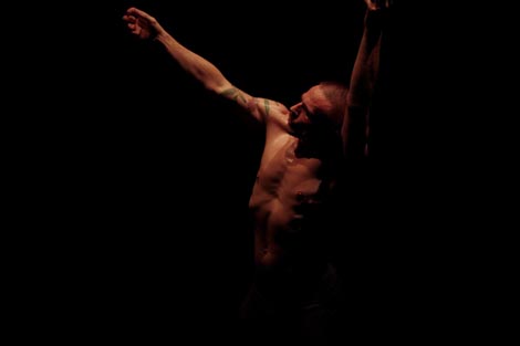 Domino, Perforacije: i samo / And only, autor Bruno Isaković