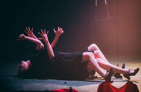 Tricycle Trauma, Teatar Cirkus Punkt, Kazalište u Močvari-KUM: <em>Jeka</em>, autorski projekt Ivane Pedljo i Lidije Kraljić, foto: Jahvo Joža