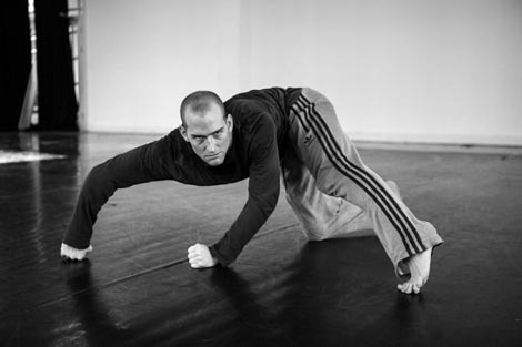 DV8 Physical Theatre, The National Theatre: John, autor Lloyd Newson