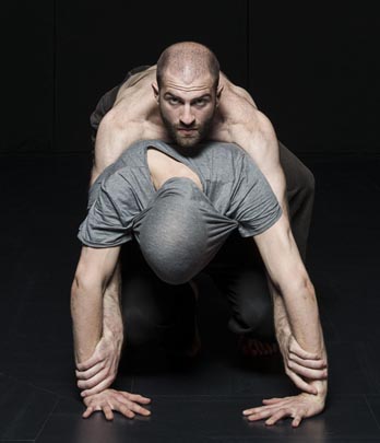 DV8 Physical Theatre, The National Theatre: John, autor Lloyd Newson, foto: Kris Rozental