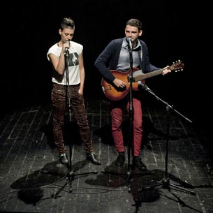 dance_lab collective, 21:21 i Kultura promjene SC-a – Muzički salon: b (kao znak za snizilicu), autori: Petra Hrašćanec i Nenad Sinkauz