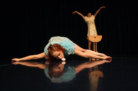 De Stilte Company, Breda, Nizozemska: Leteća krava (Flying Cow), kor. Jack Timmermans