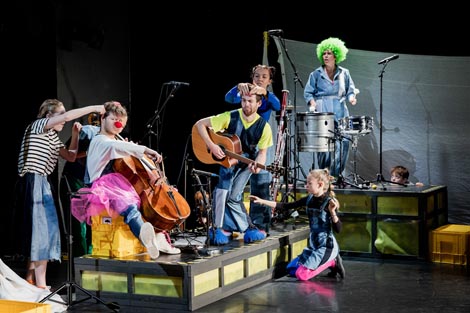 VRUM Performing Arts Collective: Life doesn´t frighten me at all (Das Leben macht mir keine Angst), red. i kor. Sanja Tropp Frühwald, foto: vrum.hr