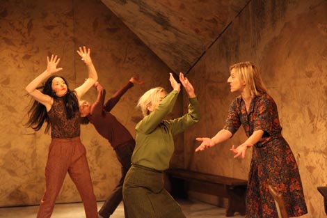 Hrvatsko narodno kazalište u Zagrebu: Mi smo kraljevi a ne ljudi, kor. i red. Matija Ferlin, foto: Mara Bratoš