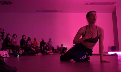 Golden Hands, Laura Kirshenbaum, No Hard Feelings, foto: Nina Đurđević