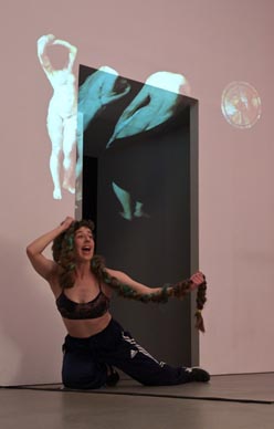 Golden Hands, Laura Kirshenbaum, No Hard Feelings, foto: Nina Đurđević