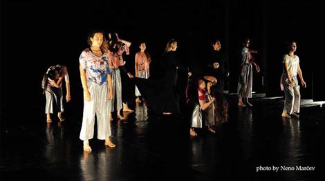 Zadarski plesni ansambl: Noći …koreofrenija, kor. Sanja Petrovski, foto: © Nenad Marčev