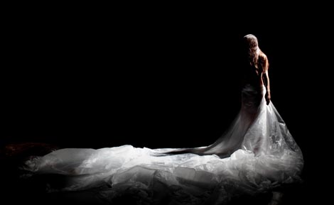 Plesni teatar Ljubljana: Nótt, kor. Lada Petrovski Ternovšek, foto: Sunčan Patrik Stone