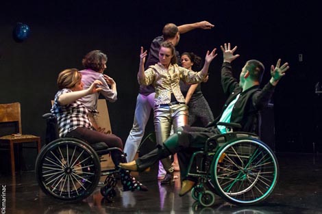 Inkluzivni kolektiv za istraživanje pokreta – IMRC, Zagreb, i Aleksandra Janeva Imfeld: Nukleon, kor. Aleksandra Janeva Imfeld & Iva Nerina Sibila