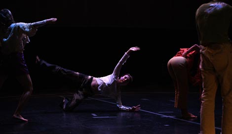 Antisezona 23, Blok 5: Niše, kristali, korijenje: MSU: Objekt plesa i MSU, O, kor. Sonja Pregrad, foto: Nina Đurđević