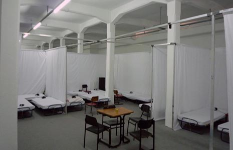 Bacači sjenki, Odmor od povijesti (scenografija predstave)