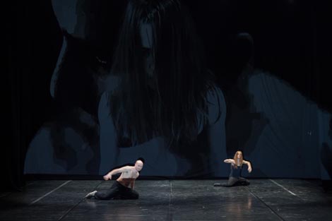 Histeria Nova i Plesna udruga In Flux: Odraz, kor. i red. Marija Šćekić, foto: © Srđan Babić