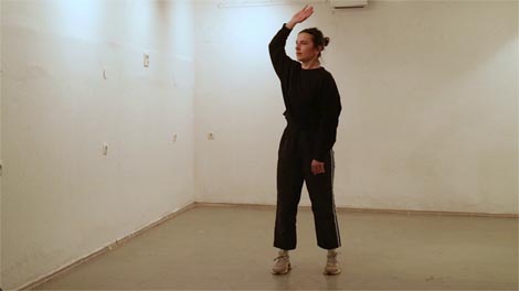 QueerANarhive, Split: Oh, kor. Ana Jelušić, foto Tonči Kranjčević Batalić