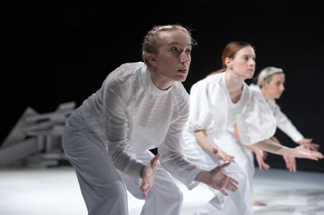 Zagrebački plesni ansambl: Okvir, kor. Borna Babić, foto: Facebook ZPA