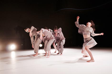 Predivno drugačiji, kor. Ceren Oran