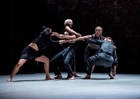 Zagrebački plesni ansambl: Revel Revel, kor. Roser López Espinosa, foto: © Jelena Janković & Andi Bančić