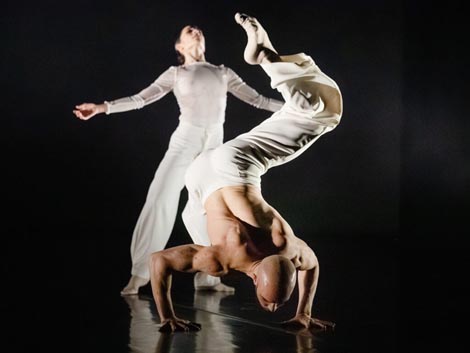 Yellowbiz Art Collective (YAC), Rijeka & Cornelia Dance Company, Napulj: Exit (Salopette, kor. YAC), foto: hnkvz.hr