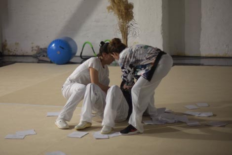 Nomadska plesna akademija Hrvatska, Tala Plejs, Public in Private, Zagreb: Skrb/Care – Three Shift System, autorica Jasna Layes Vinovrški, foto: Silvija Dogan