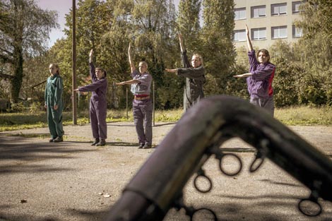 Studio za suvremeni ples, Zagreb: Spektakl, kor. Irma Omerzo, foto: Jasenko Rasol