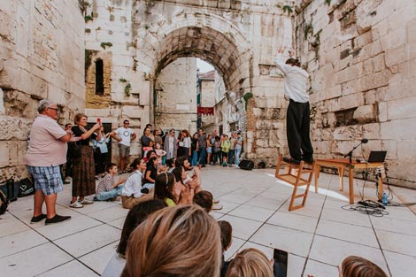 Glazbeni stol, Tjaž Juvan (Slovenija), foto: Damira Kalajžić
