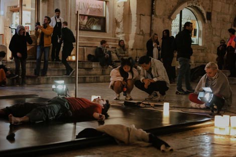 Squarehead Productions, Irska: izvedba The Exhibition Project / When Circus Is Not Itself Anymore, foto: Damira Kalajžić