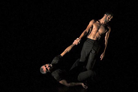 The Love Behind My Eyes, red. i kor. Ali Chahrour