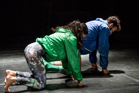 touching.just, kor. Aris Papadopouloas, Martha Pasakopoulo, foto: Manos Arvanitakis