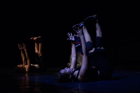 Plesna udruga Tiramola, Split, Zalet, Zadar: Treće lice jednine, kor. Iva Burčul, foto: Toni Wagner