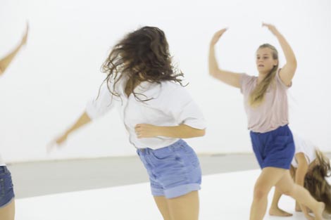 Sodaberg koreografski laboratorij, Zagreb: Varijacije o osjetnom, kor. Marjana Krajač 