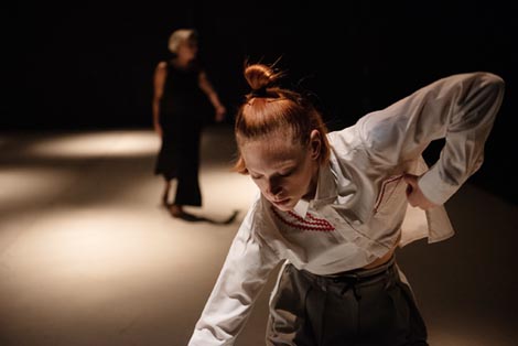 Zagrebački plesni ansambl: Vidljivo nevidljivo, kor. Dolma Jover Agulló