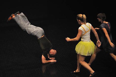 Masa Dance Company: Skok u prazno, autorica i koreografkinja: Aleksandra Mišić, foto: © Ksenija Španec